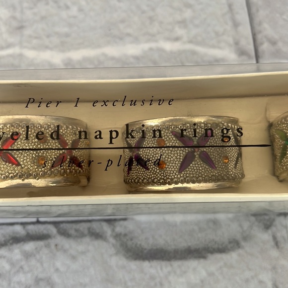 Pier 1 Exclusive Jeweled napkin rings - Picture 7 of 8